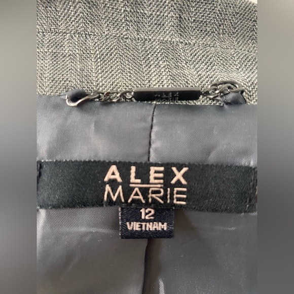 ALEX MARIE Women's Gray  Business Office Blazer Jacket with Black Buttons - Picture 4 of 11